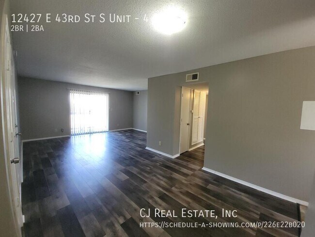 Foto del edificio - 12427 East 43rd St S