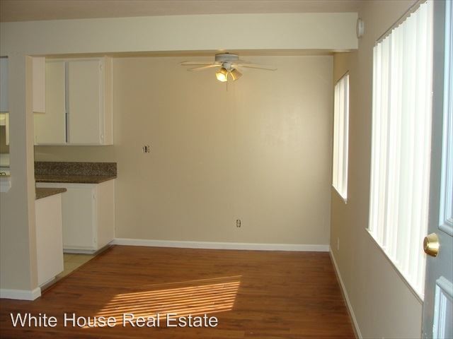 Building Photo - 2 br, 1 bath House - 9512 Emerald Park Dr #3