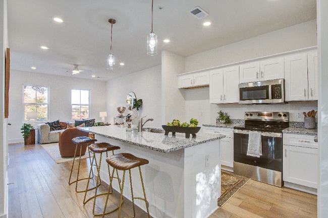 Building Photo - 2161 W Jimtown Dr