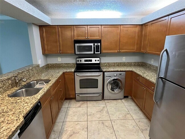 Building Photo - 2630 Coconut Bay Ln