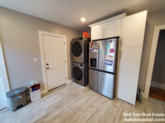 Photo - 7 Elmira St Apartment