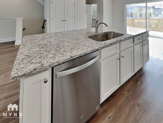 Foto del edificio - 6933 Woodland Stream Pl