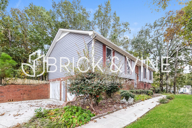 Building Photo - 2664 Denise Dr