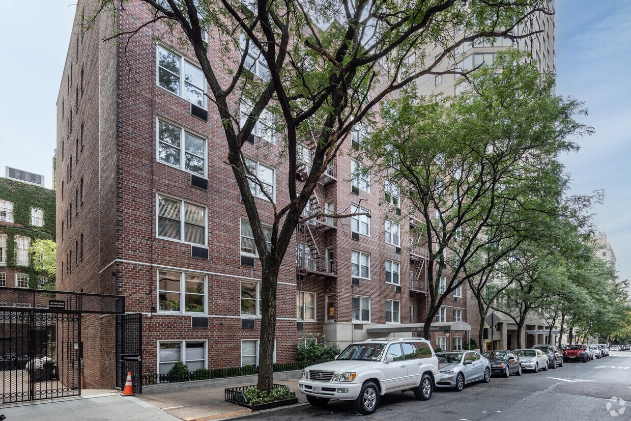 Primary Photo - 64 E 94th St