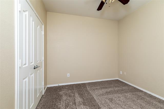 Foto del edificio - 12933 Hurricane Ln