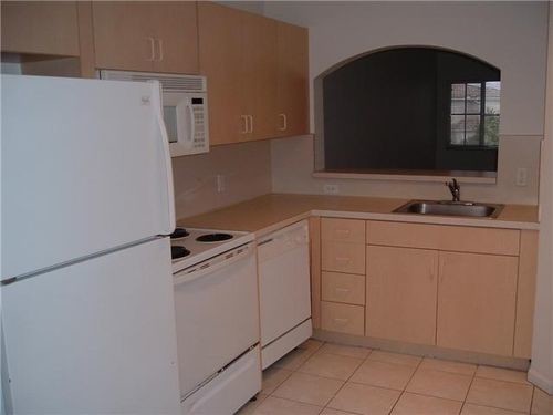 Building Photo - 3482 Briar Bay Blvd