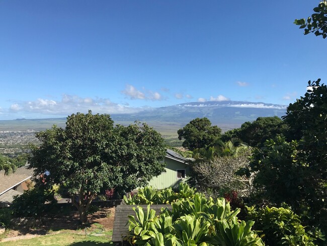 Foto del edificio - Wailuku Heights 3 Bedroom/2 Bathroom