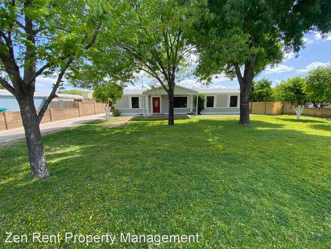 Foto del edificio - 3 br, 2 bath House - 2129 N 28th Place