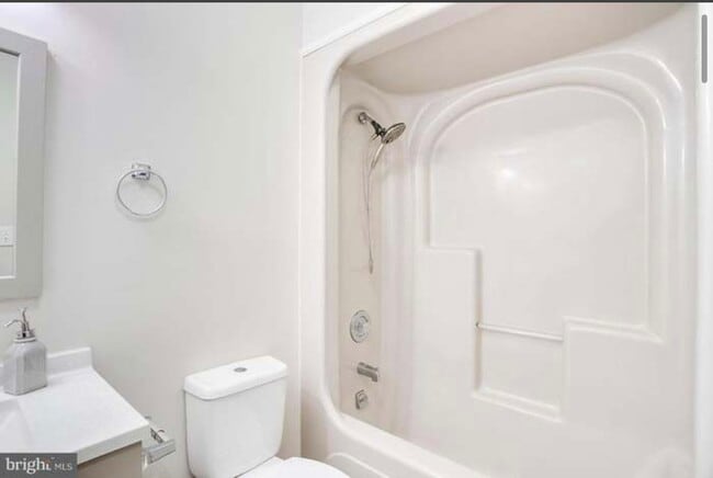 Building Photo - 3120 Creedon Dr