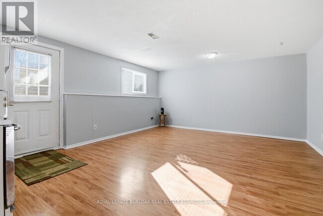 Photo du bâtiment - 113 Commercial St