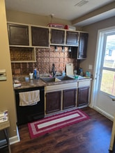 Building Photo - 1923 Shelby St