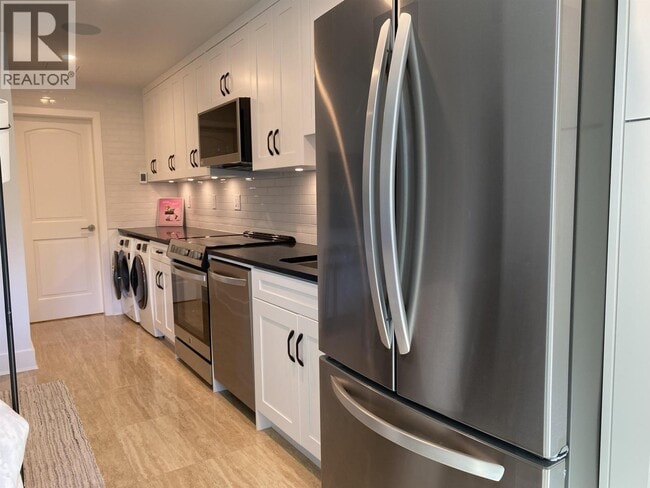 Photo du bâtiment - 7986 Rosewood St