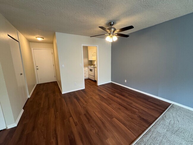 Interior Photo - Lake Village and Lakewood Apartments