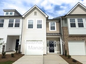 Building Photo - 74 Bloodroot St