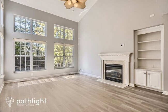 Foto del edificio - 154 Chesapeake Harbor Blvd, Hendersonville...