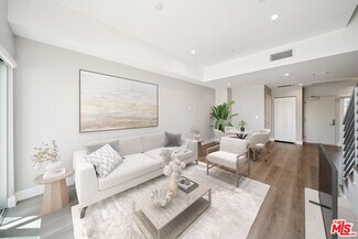 Building Photo - 1223 Hayworth Ave