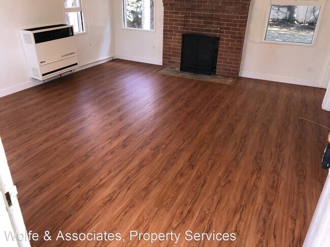 Building Photo - 1 br, 1 bath House - 814 Spring Street