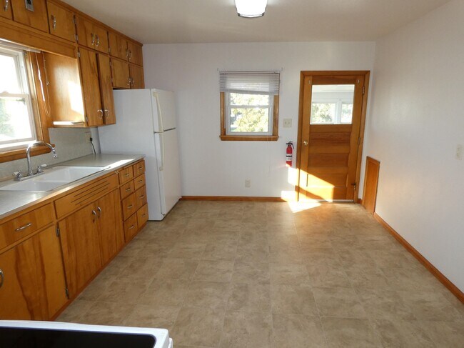 Foto del edificio - 137 N Wacouta Ave