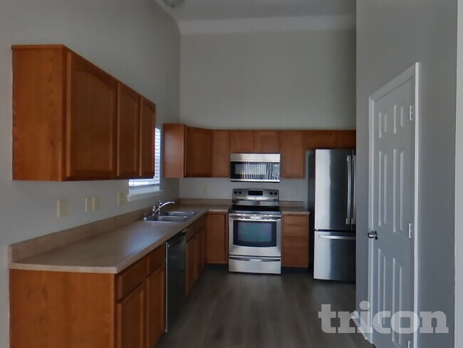 Foto del edificio - 11611 Tucker Ct