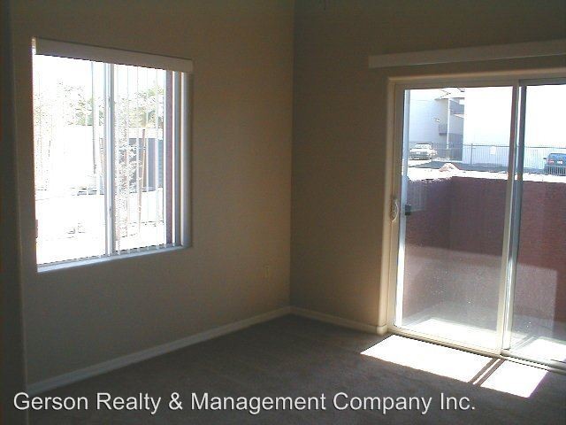 Foto del edificio - 1117 E 8th St