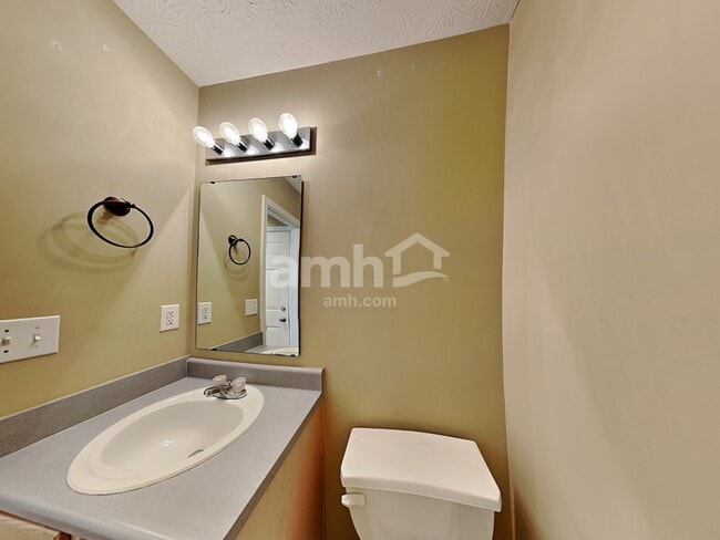 Building Photo - 5657 Valhalla Way