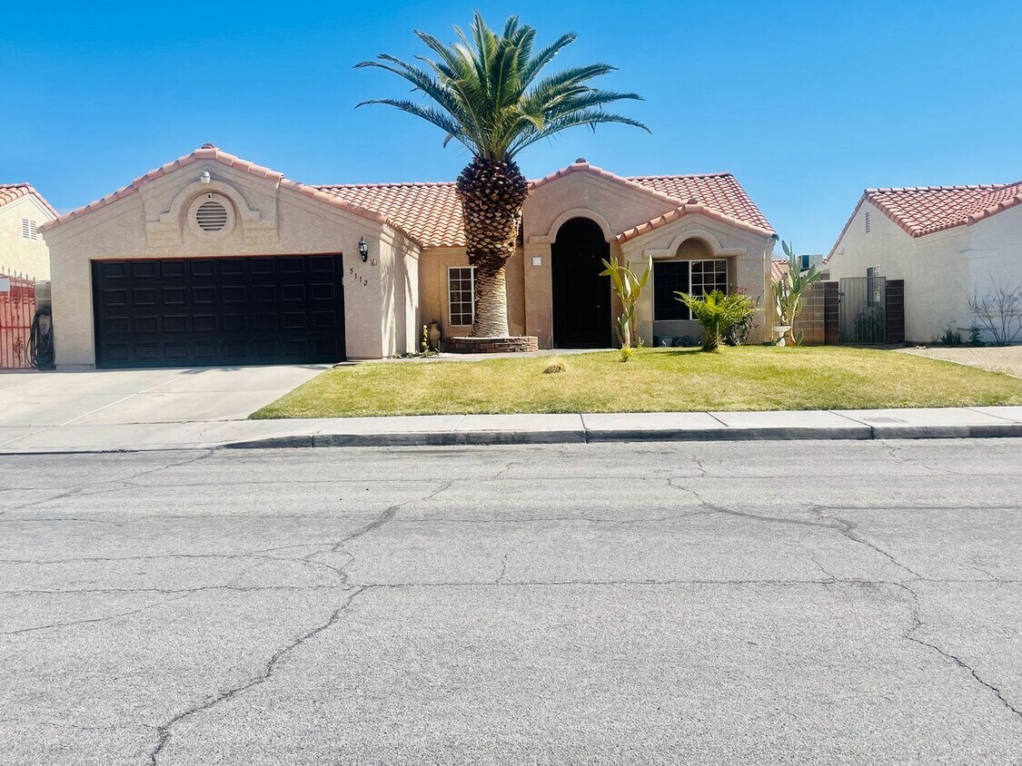 Single Story 4 Bd, 2 Bth, RV Parking Alquileres en Las Vegas, NV