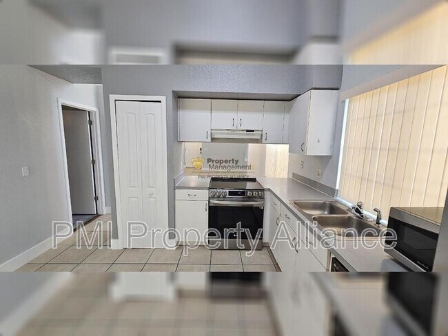 Foto del edificio - 2517 Davenport Cir