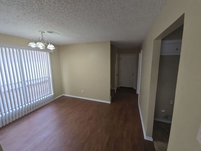 Foto del edificio - Lovely Arlington Home with Fenced Patio & ...