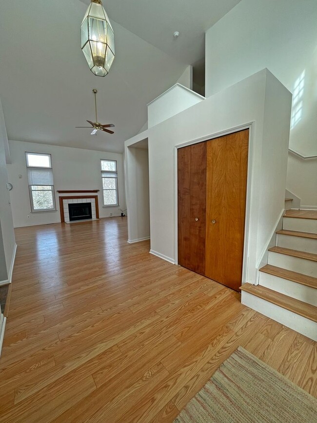 Building Photo - Three Bedroom Home Available for Rent in A...