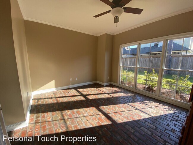Foto del edificio - 5 br, 3 bath House - 4332 FRENCH VILLAGE AVE