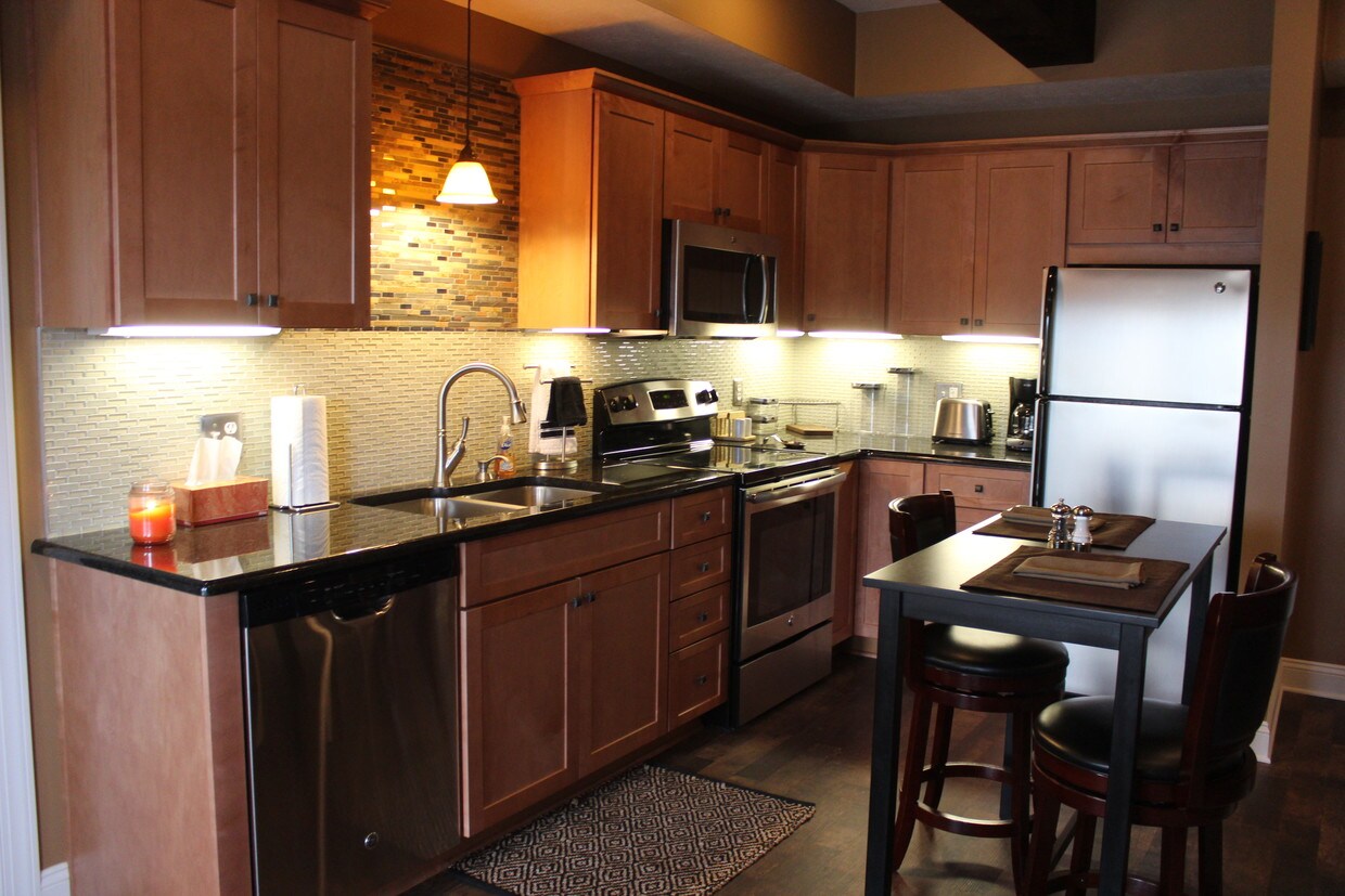 3562 Elson St SE, Magnolia, OH 44643 Apartments in Magnolia, OH