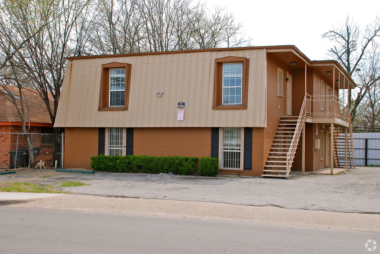 Primary Photo - 1516 E Hattie St