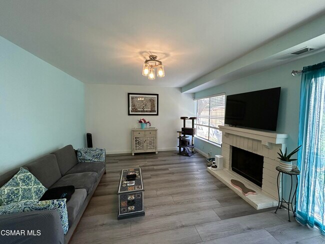 Foto del edificio - 6772 Pheasant Ln