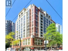 Building Photo - 819 Hamilton St