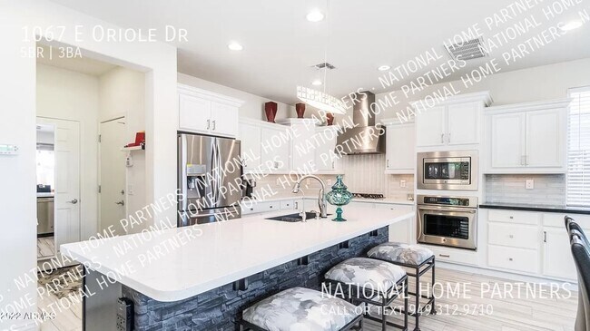 Foto del edificio - Rent to Own this Highly Upgraded Home with...