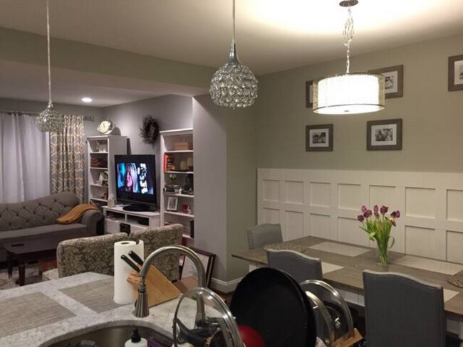 Dining / Living Room - 316 Division Ave NE