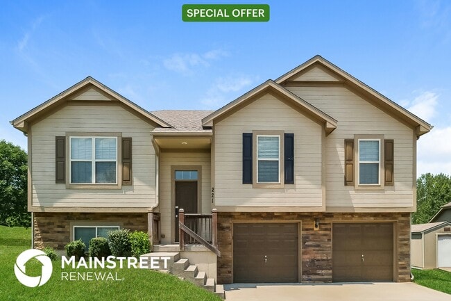 221 Golfview Dr