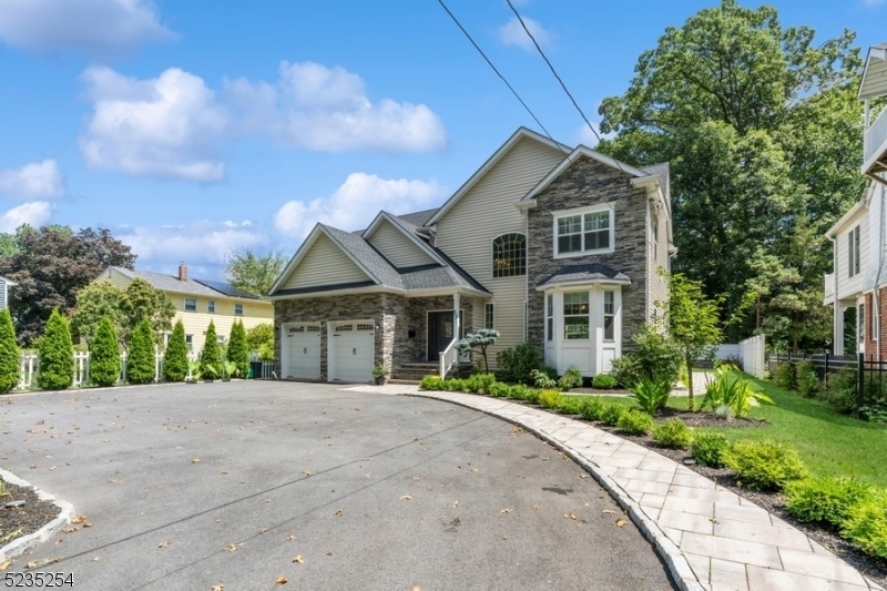 Foto principal - 53 Fairway St