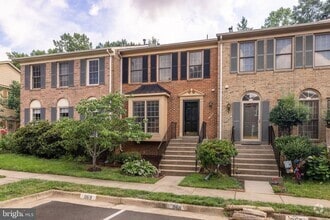 Building Photo - 6268 Walkers Croft Way