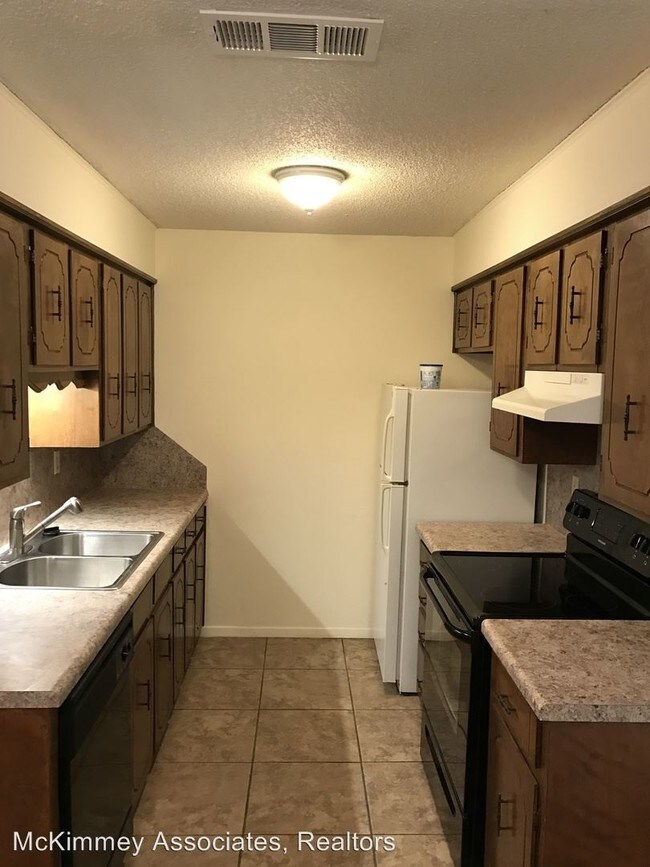 8403 Woodview Dr E, Sherwood, AR 72120 House Rental in Sherwood, AR