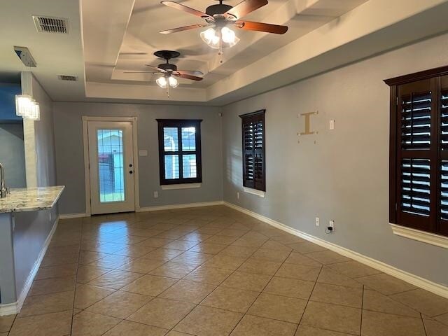 Building Photo - 5518 Conroe St