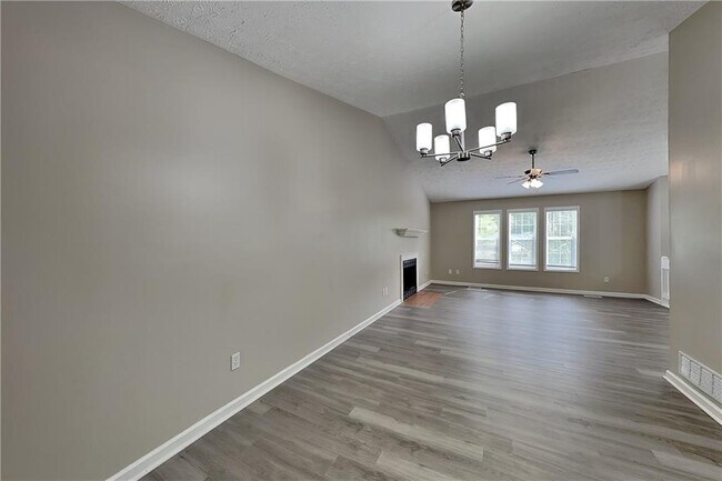 Foto del edificio - 7796 Mountain Creek Way