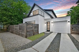 Building Photo - 5506 Evans Ave