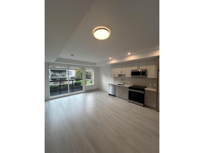 Building Photo - 13858-13108 108 Ave