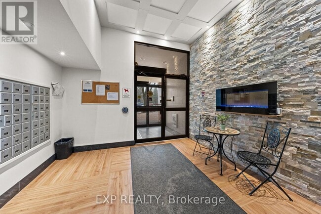 Building Photo - 6376 Bilberry Dr