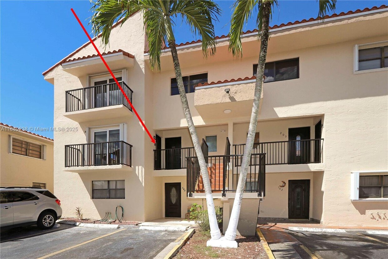 Foto principal - 5530 W 26th Ct