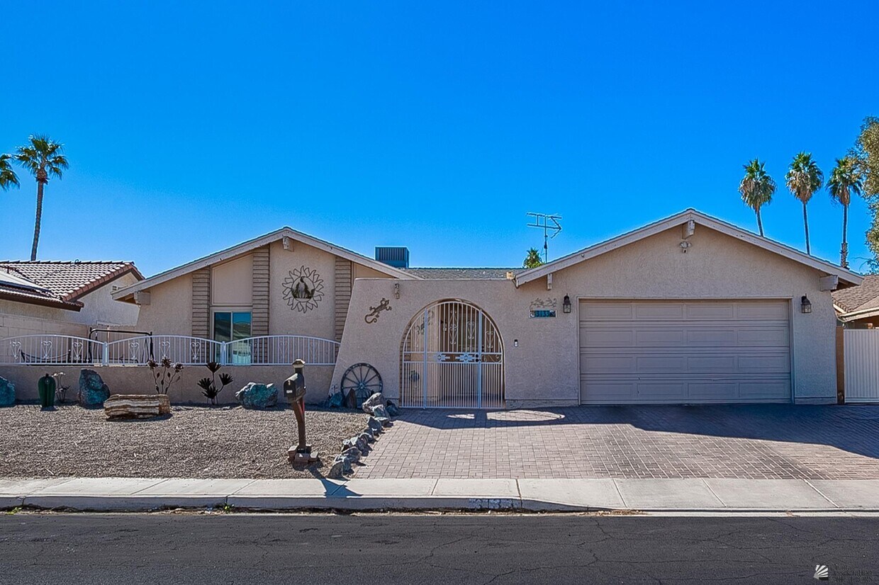 Foto principal - 3133 W 16th Pl