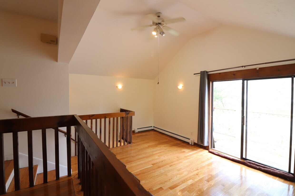 20 Eliot St, Chestnut Hill, MA 02467 Townhouse for Rent in Chestnut Hill, MA