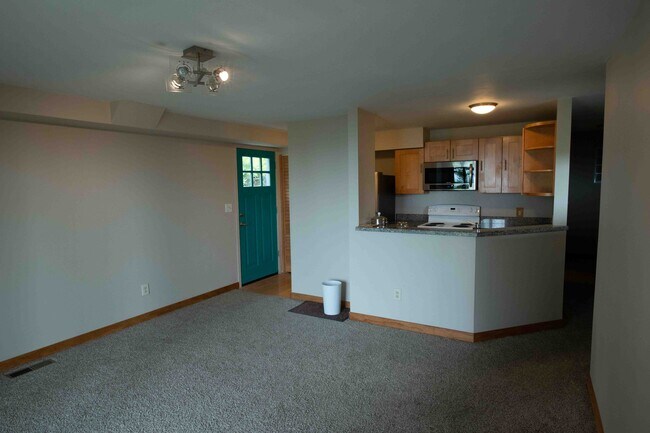 Foto del edificio - 916 Hilldale Ave