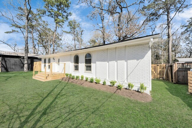 Foto del edificio - 10804 Longleaf Dr